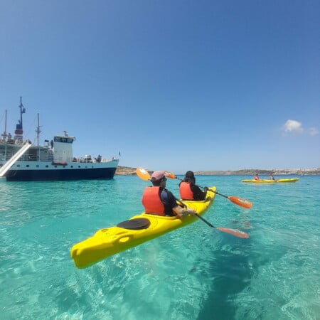 Full day kayaking with picnic lunch and swim stops