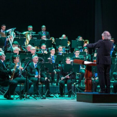 Leone Band in Concert